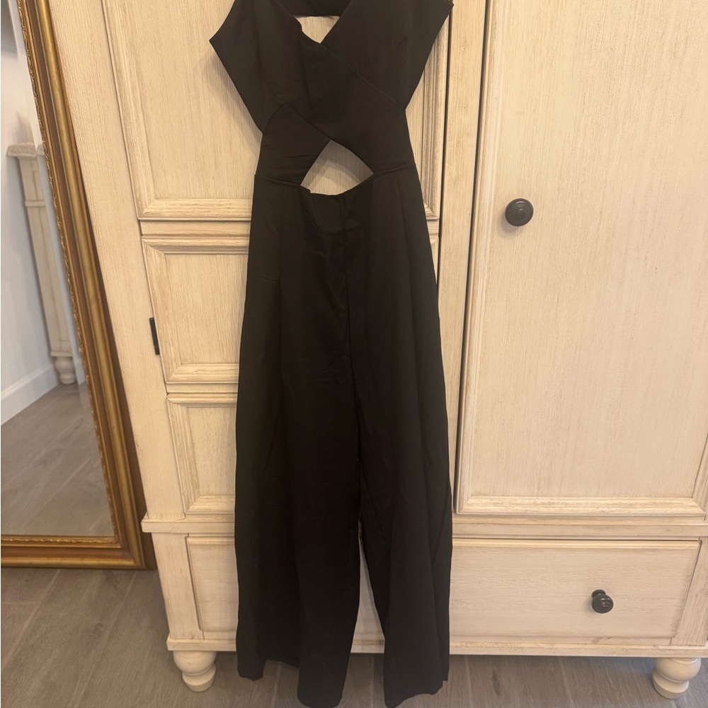 NWT Elegant Black Cutout Jumpsuit with wide leg - Picture 5 of 15